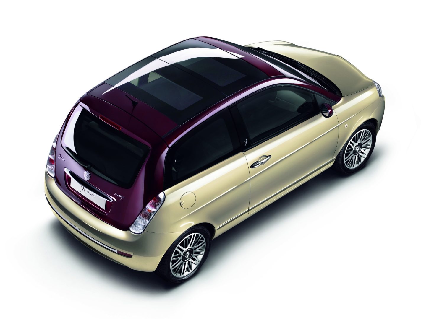 découvrez les meilleures options d'assurance auto pour votre lancia ypsilon. profitez de garanties adaptées à vos besoins et d'un service client à l'écoute. comparez les offres pour une couverture optimale et des tarifs avantageux.