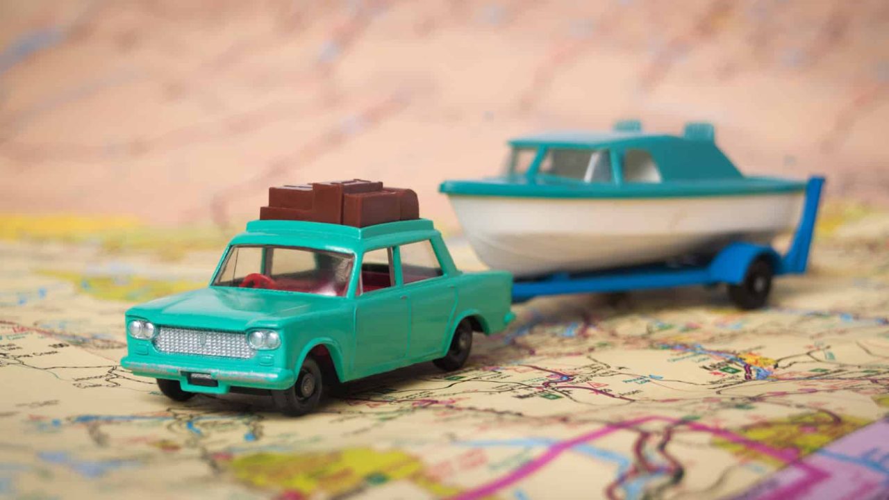 découvrez notre guide sur l'assurance auto vacances : tout ce qu'il faut savoir pour partir sereinement en road trip. protégez votre véhicule et vos proches avec des conseils pratiques et des astuces pour choisir la meilleure couverture pendant vos voyages.