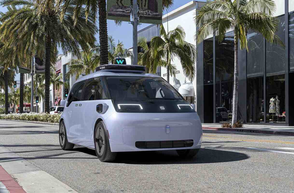 découvrez l'innovation des taxis tesla autonomes, une solution de transport écologique et futuriste. sécurisés et pratiques, ces véhicules électriques révolutionnent la mobilité urbaine tout en offrant confort et respect de l'environnement.