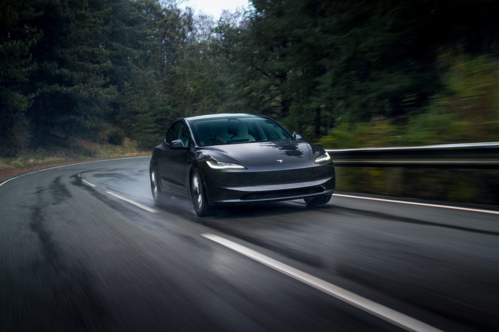 découvrez les étapes clés et réalisations marquantes de tesla dans le domaine des véhicules électriques et des énergies durables. plongez dans l'innovation, les nouvelles technologies et l'impact de tesla sur l'avenir du transport.