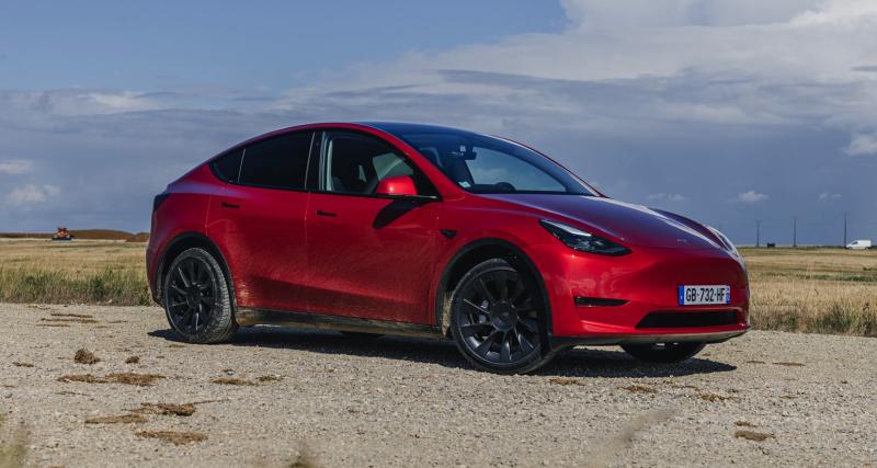découvrez notre essai complet du tesla model y, un suv électrique économique qui allie performance, autonomie impressionnante et technologie de pointe. plongez dans les caractéristiques qui font de ce véhicule une option durable et pratique pour les conducteurs soucieux de l'environnement.