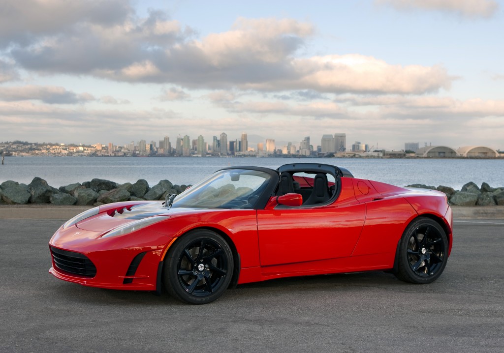 découvrez la farce du tesla roadster : un mélange d'humour et d'innovation automobile qui vous fera rire tout en vous permettant d'explorer les prouesses technologiques de ce véhicule emblématique.