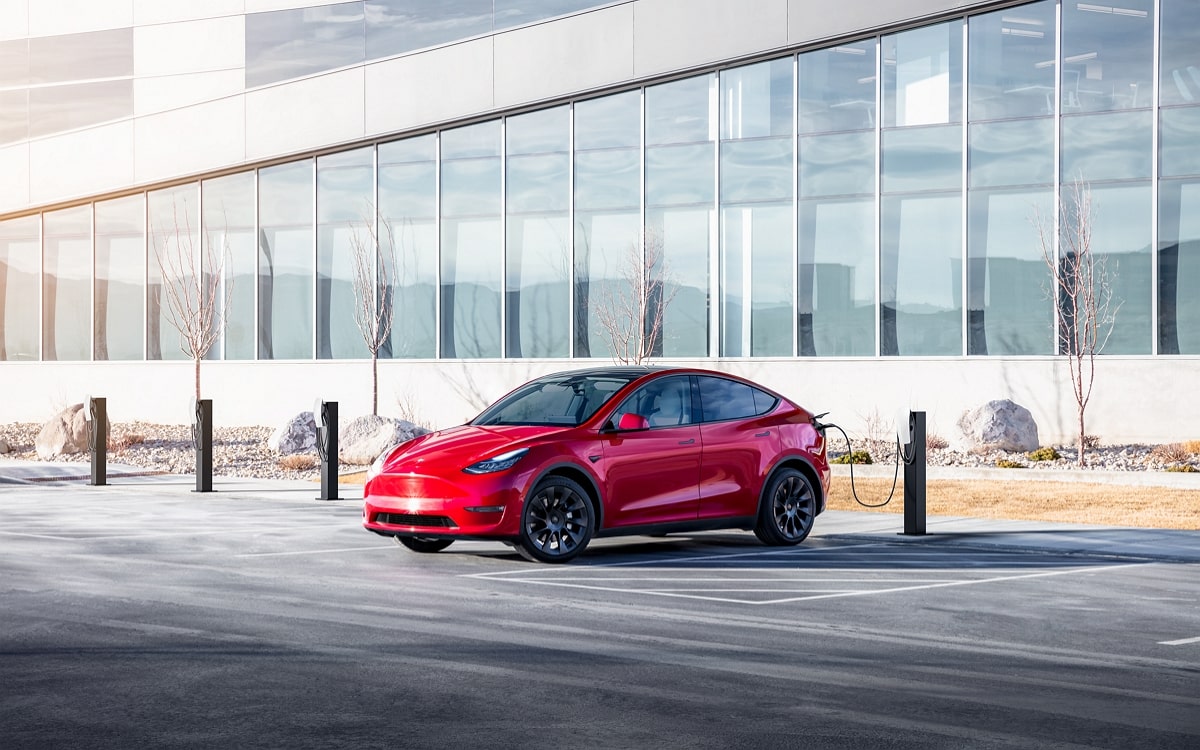 découvrez comment recharger facilement et rapidement votre tesla grâce à des solutions de recharge autonome. optimisez votre expérience de conduite électrique avec nos conseils et astuces pratiques.