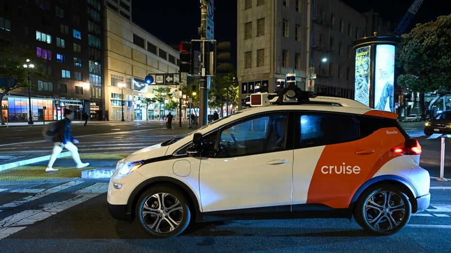 découvrez l'avenir du transport avec les robotaxis à san francisco. explorez comment cette innovation révolutionne la mobilité urbaine, offrant des trajets autonomes et écologiques dans la ville légendaire. plongez dans l'univers des technologies de conduite autonome et leur impact sur la vie quotidienne à san francisco.