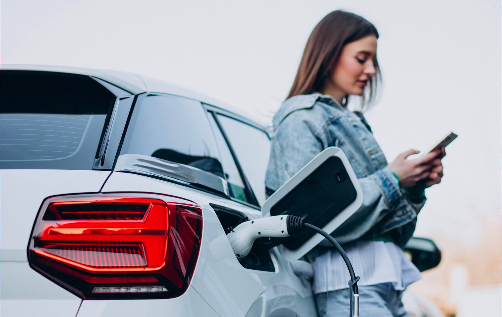 découvrez nos solutions d'assurance auto électrique 2025 : des garanties adaptées, des tarifs compétitifs et des services innovants pour protéger votre véhicule électrique en toute sérénité.