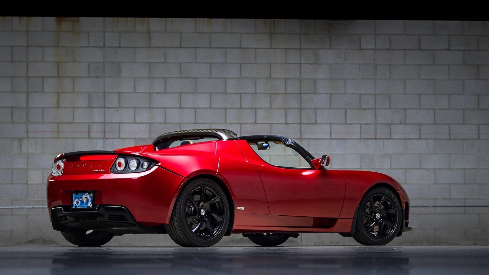 découvrez la surprise cachée du tesla roadster : innovations exclusives, performances inédites et nouveautés qui bousculent l’univers des voitures électriques. ne manquez pas tous les détails de ce modèle sensationnel !