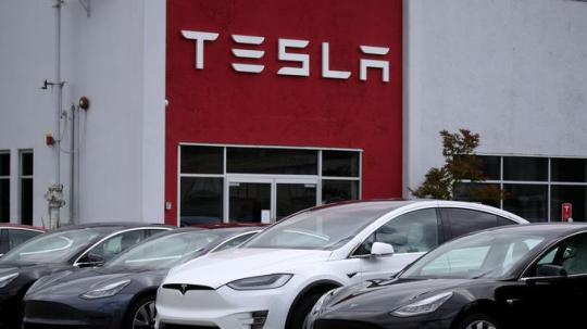 découvrez comment tesla relève le défi des crédits carbone, en innovant dans le secteur automobile et en contribuant à un avenir durable. apprenez-en plus sur les stratégies de la marque pour réduire son empreinte carbone et promouvoir l'énergie propre.