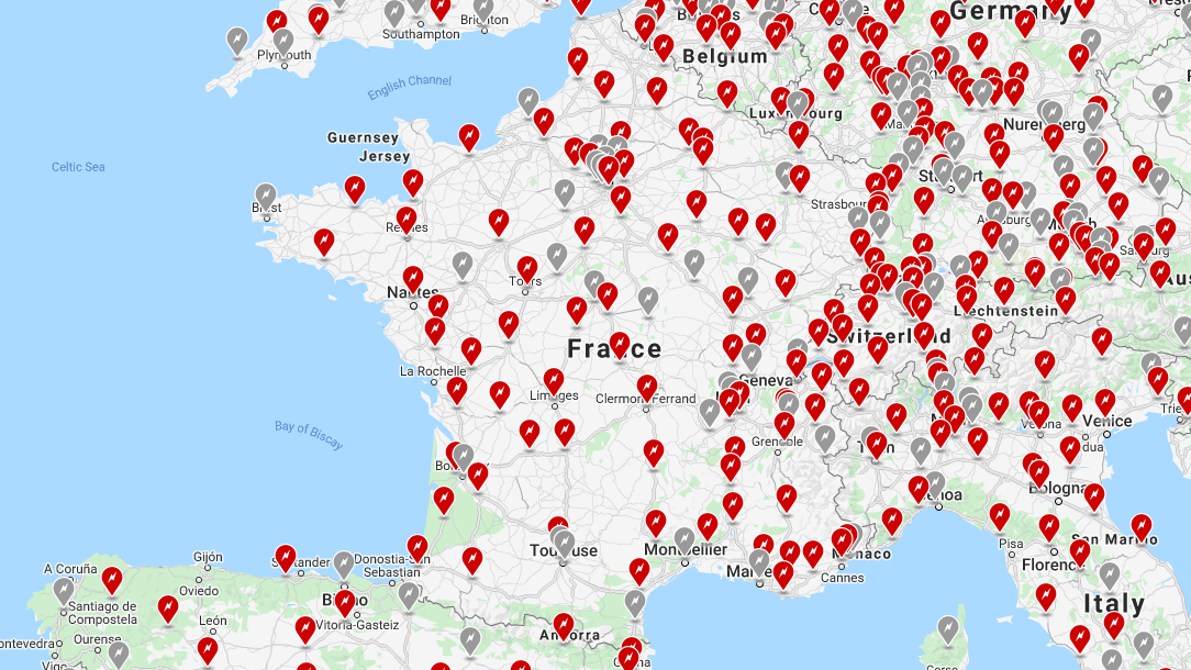 découvrez les tesla superchargers en france, un réseau de bornes de recharge rapide et pratique pour alimenter votre véhicule électrique. localisez les stations, planifiez vos trajets et profitez d'une expérience de voyage fluide avec tesla.