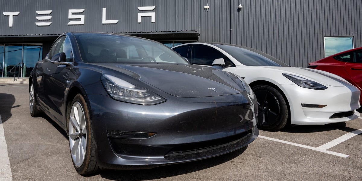 découvrez les derniers rappels de tesla, les modèles concernés, les raisons des rappels et les démarches à suivre pour assurer la sécurité de votre véhicule électrique.