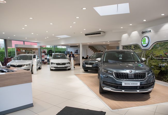 découvrez revolte, le pionnier de la réparation ve, et bénéficiez d'une assurance auto innovante adaptée à votre véhicule électrique.