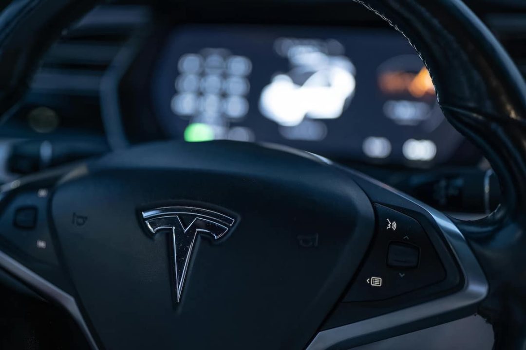 découvrez quel constructeur a détrôné tesla en ventes automobiles et comment il révolutionne le marché auto.