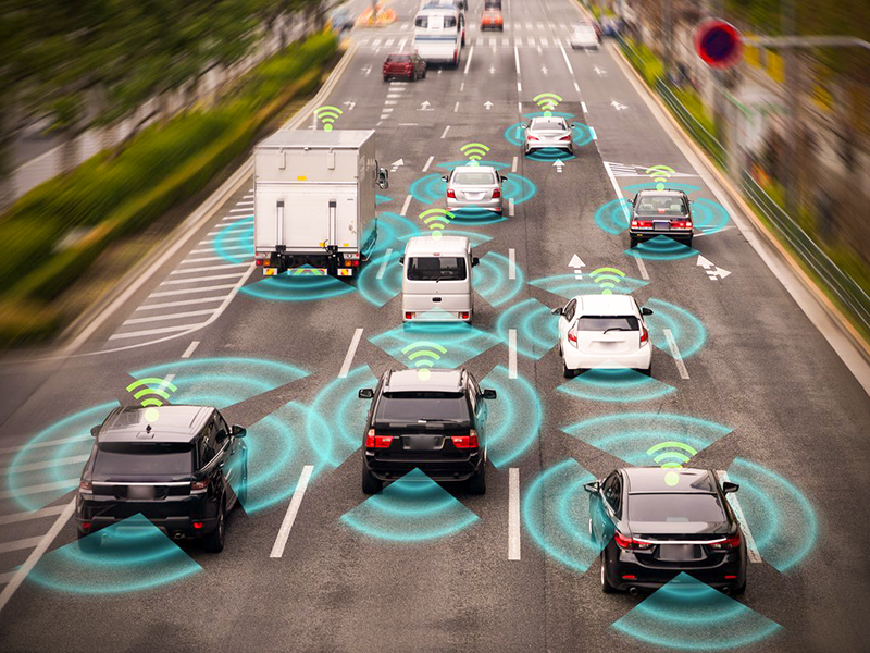 découvrez comment les boîtiers connectés révolutionnent l'assurance auto en offrant une conduite plus sécurisée et des tarifs personnalisés.