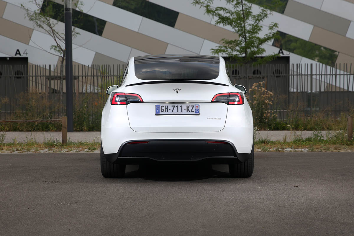 découvrez notre essai complet de la tesla model y performance : design, performances, autonomie et technologies au rendez-vous pour une expérience de conduite électrisante.