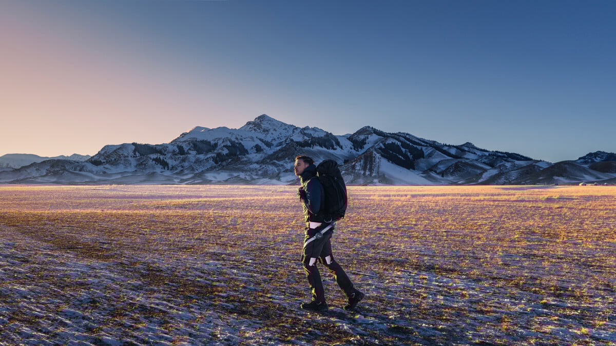 découvrez pourquoi le système full self-driving (fsd) de tesla impressionne par ses avancées technologiques et ses performances sur la route.