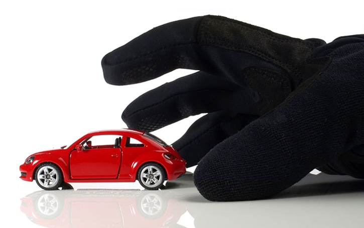 protégez votre voiture neuve contre le vol et la destruction tout en gérant efficacement votre malus avec notre assurance auto complète et adaptée.