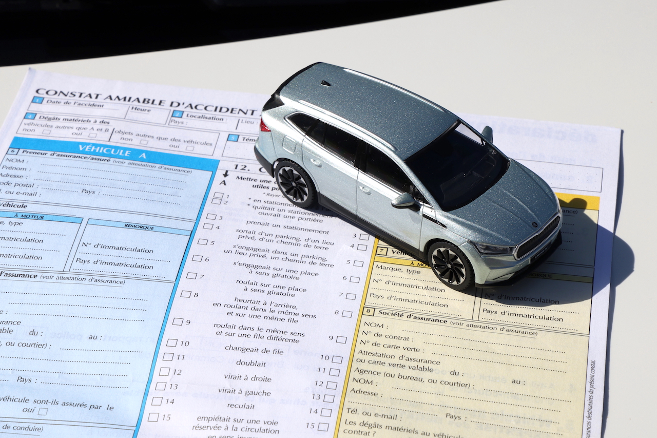 obtenez un devis personnalisé pour l'assurance de votre voiture électrique neuve. comparez les offres et trouvez la meilleure couverture au meilleur prix.