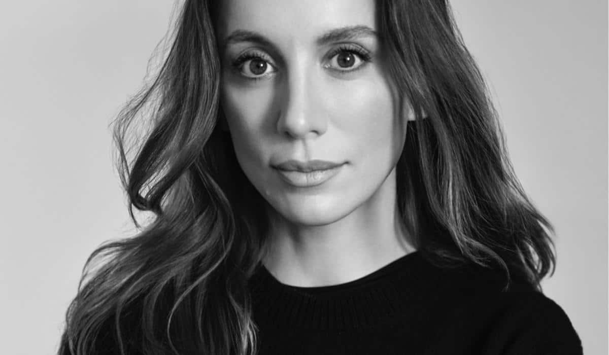 découvrez le parcours inspirant de mira murati, une pionnière de l'intelligence artificielle, et son impact révolutionnaire dans le domaine de l'ia.