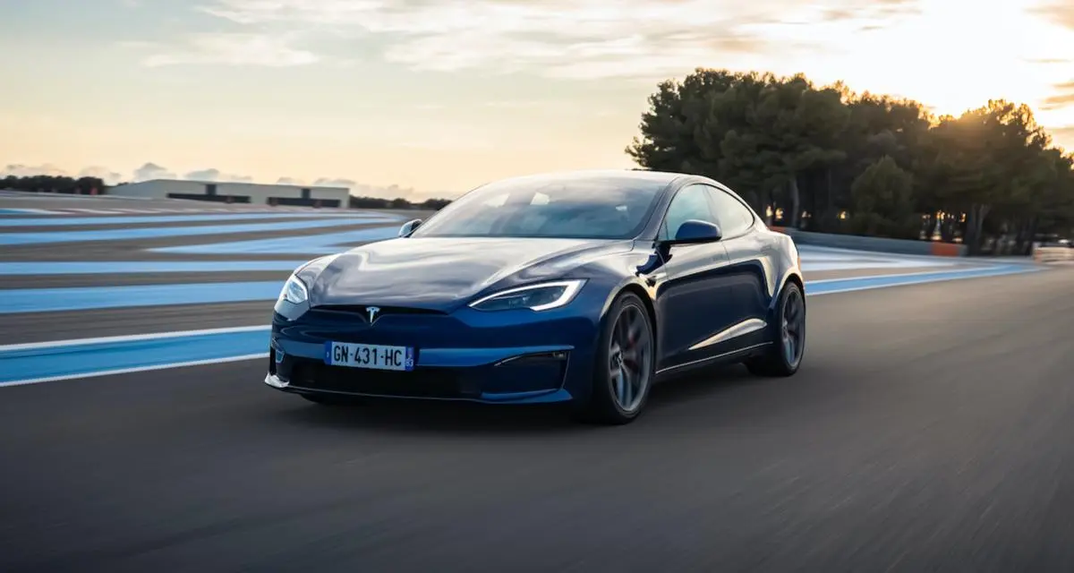 découvrez la baisse des prix des véhicules électriques tesla, une opportunité pour adopter une mobilité plus propre et économique.