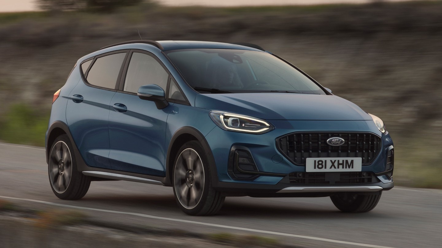 découvrez les tarifs, la hausse des prix et les refus fréquents d'assurance auto pour les jeunes conducteurs. conseils pour trouver une couverture adaptée et économique.