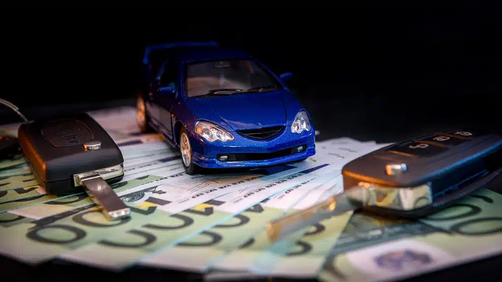 découvrez des astuces pratiques pour réduire le coût de votre assurance auto et économiser sur vos mensualités tout en garantissant une couverture adaptée.