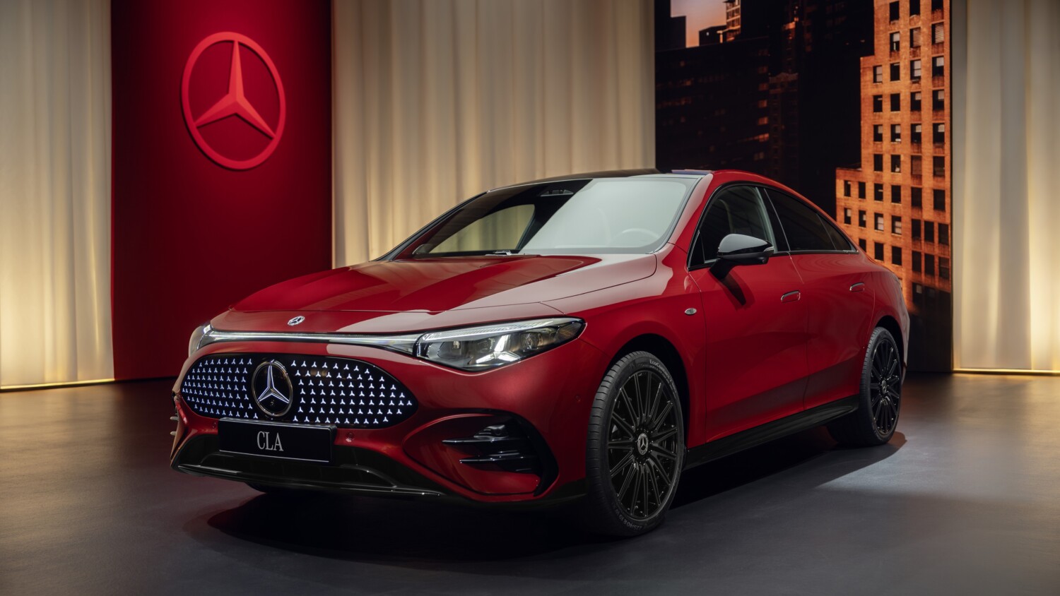 découvrez l'essai de la mercedes cla électrique, la voiture de l'année au design séduisant et aux performances innovantes, alliant élégance et technologie pour une conduite moderne.