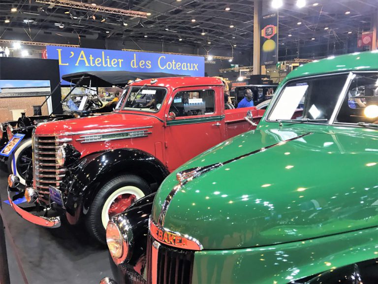 découvrez rétromobile, le rendez-vous incontournable des passionnés de voitures anciennes, avec des expositions, ventes et animations dédiées à l'univers vintage automobile.