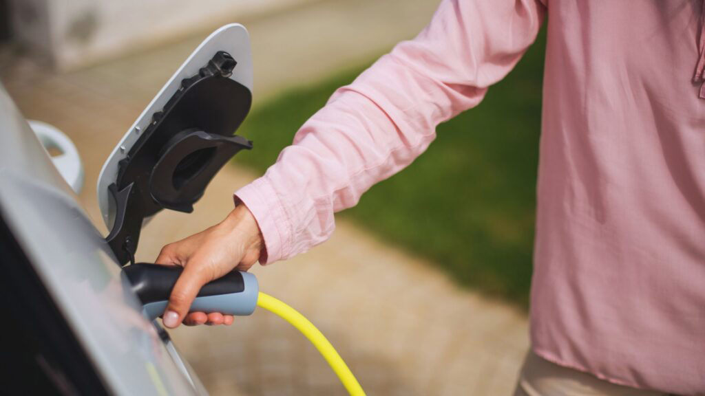 découvrez l'impact de la suppression des zones à faibles émissions (zfe) sur les conducteurs : changements, conséquences et ce que cela signifie pour la mobilité urbaine.