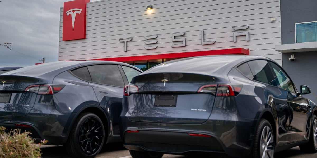 tesla étonne wall street en affichant un cash flow positif au premier trimestre, renforçant ainsi la confiance des investisseurs.