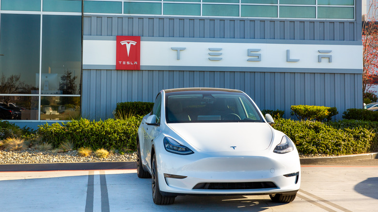 tesla augmente les tarifs de recharge au kwh sans abonnement, impactant les utilisateurs occasionnels. découvrez les nouvelles modalités et conseils pour optimiser vos coûts de recharge.