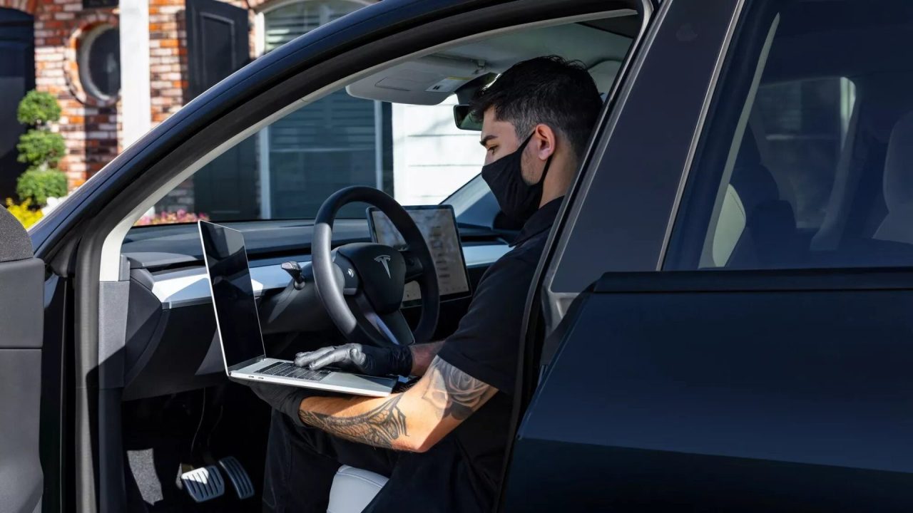 découvrez comment tesla progresse sur un marché clé tandis que byd déçoit les investisseurs dans ce secteur concurrentiel.