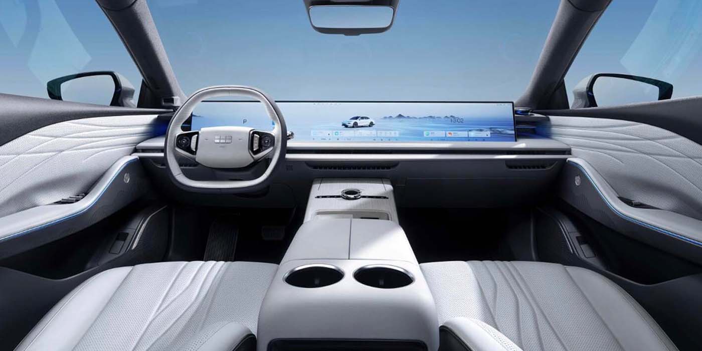 xpeng défie tesla avec sa technologie de conduite autonome prévue en europe pour 2027, promettant innovation et sécurité sur les routes.