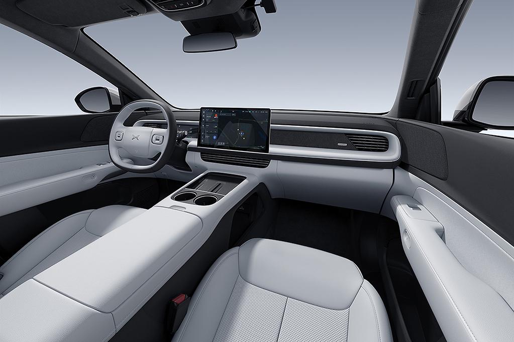 xpeng défie tesla en annonçant le lancement de la conduite autonome en europe dès 2027, une avancée majeure pour la mobilité électrique et intelligente.